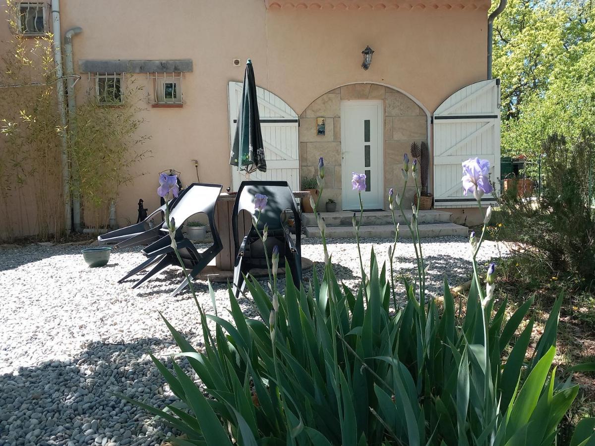 Le Refuge De Sissou Apartment Ponteves Exterior photo